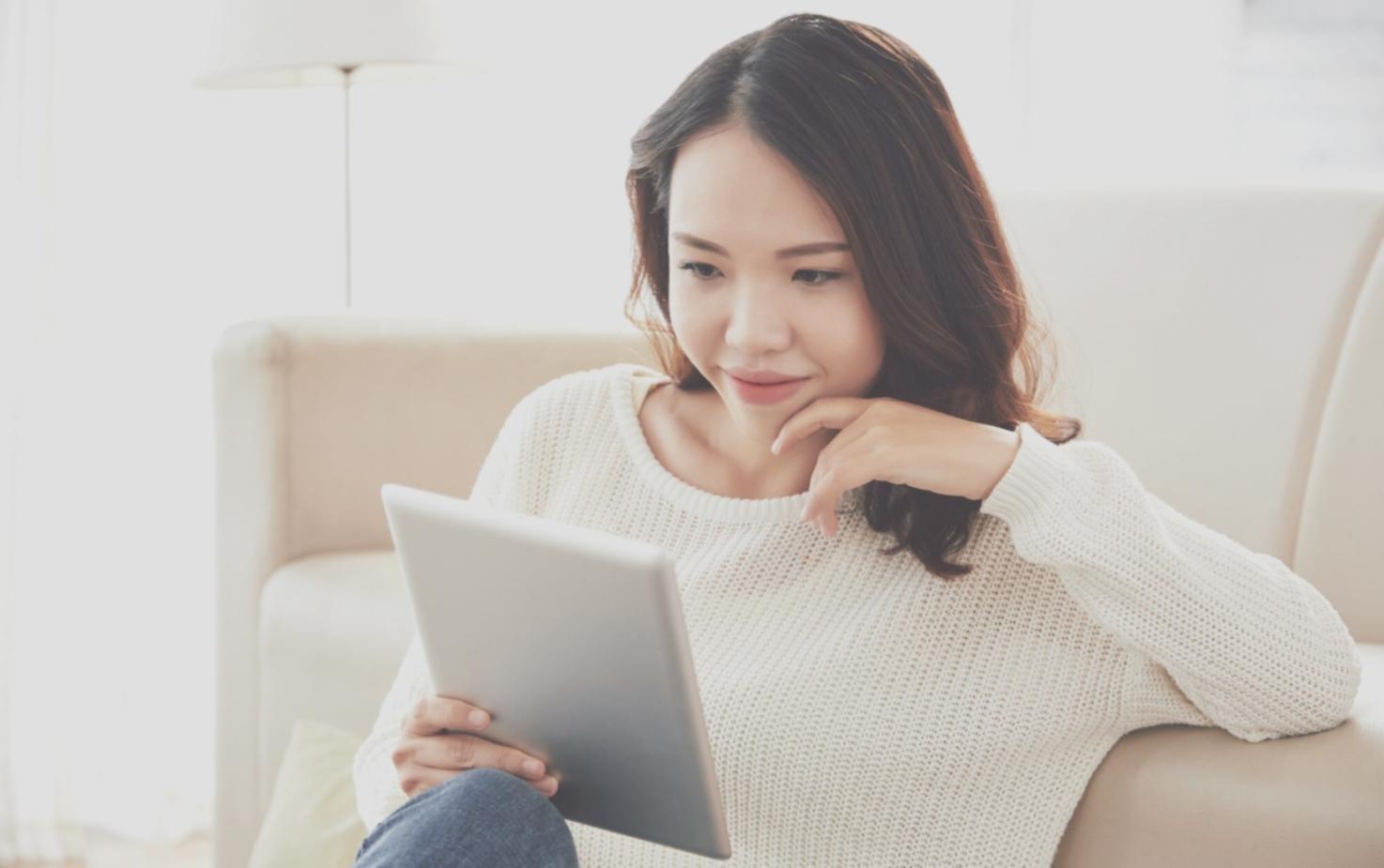 Praktische Arbeit an Netzwerk-Equipment im Labor